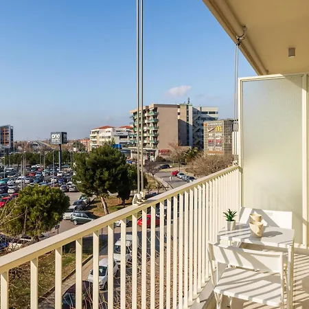 Soho Harbor By Halu! * Soluň